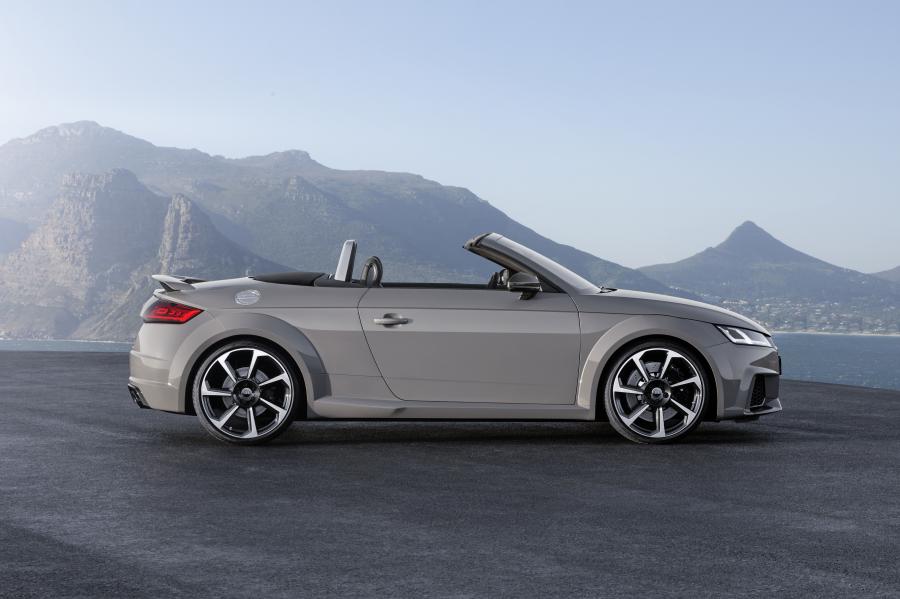  Audi TT RS Roadster (8S) 2016 года  (WW) (фото 32 из 57)